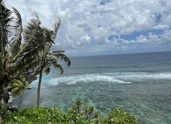 samoa/lalomanu-beach/landmark/to-sua-ocean-trench
