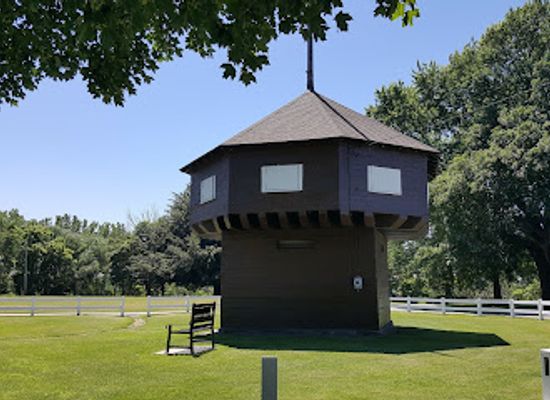 pennsylvania/western-pennsylvania/landmark/fort-presque-isle-blockhouse