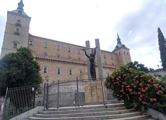 spain/toledo/alcazar/landmark/edificio-alcazar