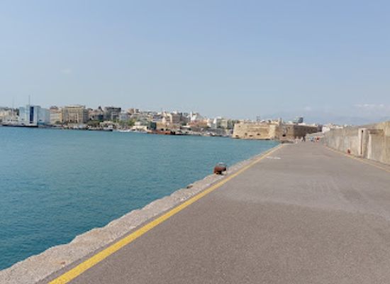 greece/heraklion/koules-fortress/landmark/nikos-kitsikis-s-bust