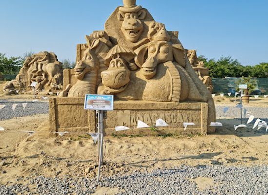 bulgaria/burgas/landmark/the-sea-garden