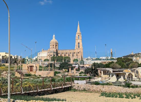 malta/harbour-area/landmark/ghajnsielem-parish-church