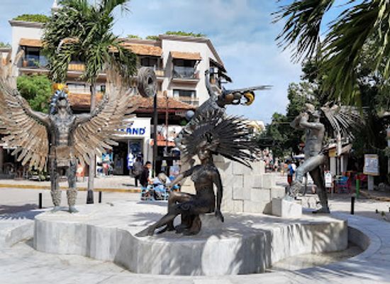 mexico/playa-del-carmen/punta-esmeralda/landmark/la-fuente-maya