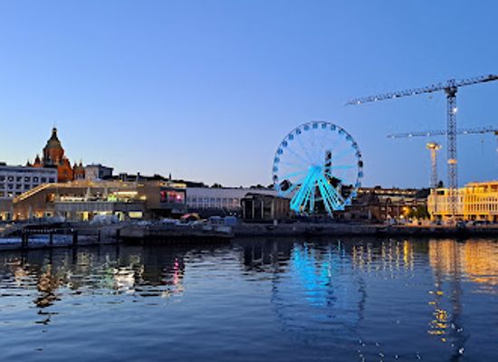 finland/helsinki/landmark/helsinki-market-square