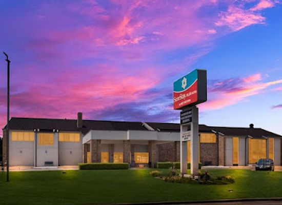 mississippi/greenwood/landmark/surestay-plus-by-best-western-greenwood