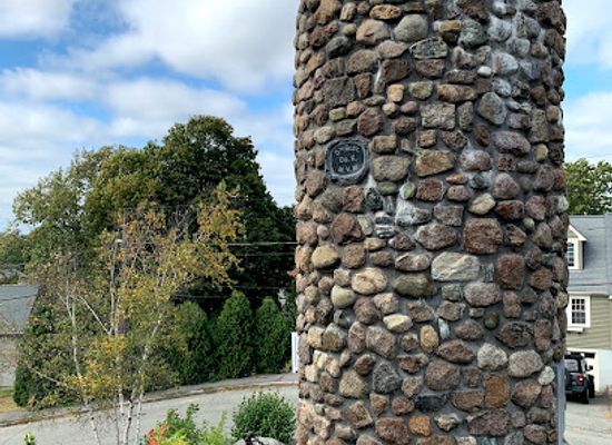 massachusetts/quincy/landmark/abigail-adams-cairn