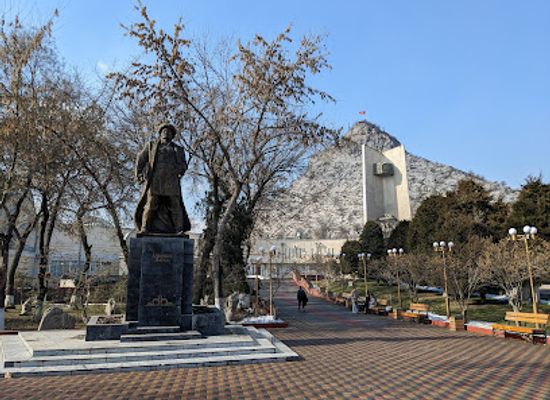 kyrgyzstan/osh/landmark/monument-to-alymbek-datka