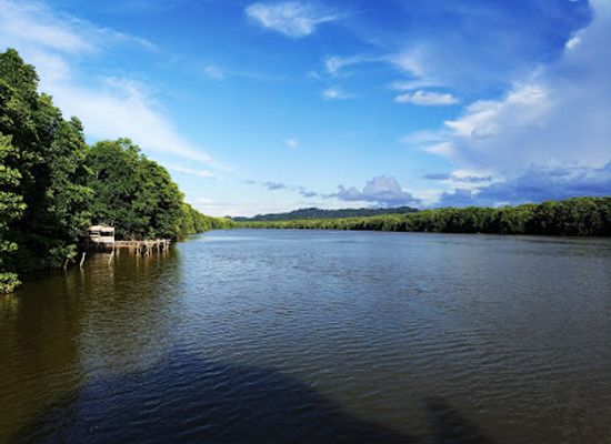 brunei/tutong-beach/landmark/royal-tomb-of-sultan-husin-kamaluddin