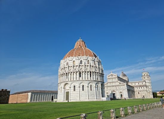 italy/tuscany/landmark/piazza-del-duomo