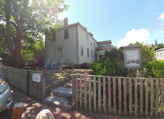 massachusetts/nantucket/landmark/quaker-meeting-house