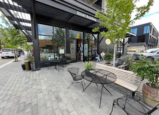 idaho/ketchum/landmark/maude-s-coffee-and-clothes