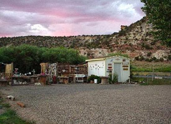 utah/colorado-plateau/landmark/escalante-rock-shop