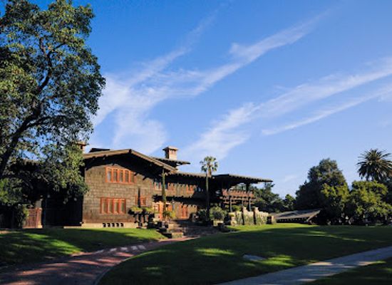 california/southern-california/landmark/the-gamble-house