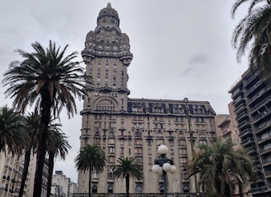 uruguay/montevideo/landmark/fountain-of-the-padlocks