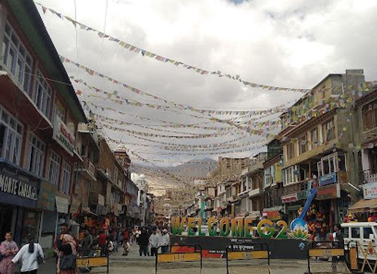 india/leh/landmark/p-namgyal-road