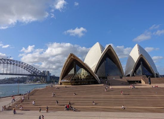 australia/outback/landmark/sydney-opera-house