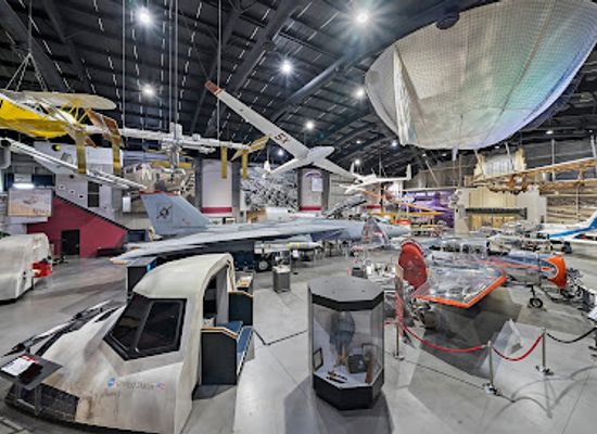 oklahoma/tulsa-metropolitan-area/landmark/tulsa-air-and-space-museum-planetarium