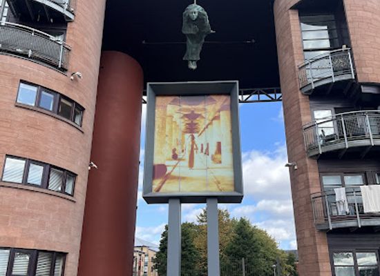 united-kingdom/glasgow/gorbals/landmark/the-gatekeeper
