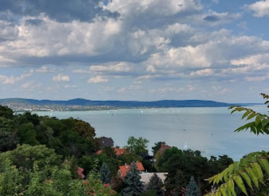 hungary/balaton-uplands-national-park/landmark/tihanyi-visszhang