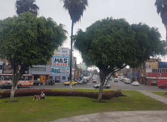 peru/callao/landmark/the-king-of-punctuality-el-rey-de-la-puntualidad