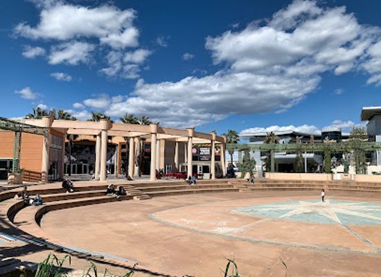 france/montpellier/landmark/place-des-grands-hommes