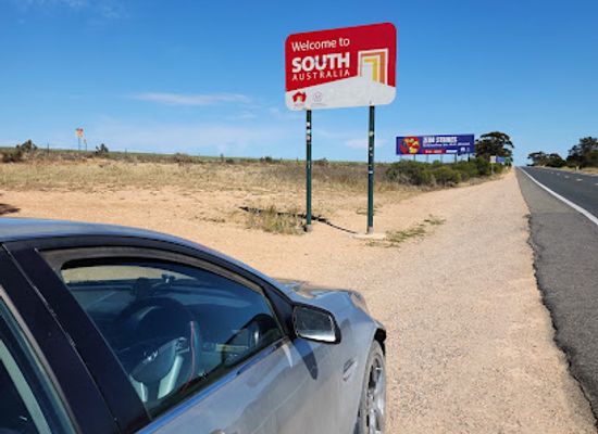 australia/south-australia/landmark/welcome-to-south-australia-sign