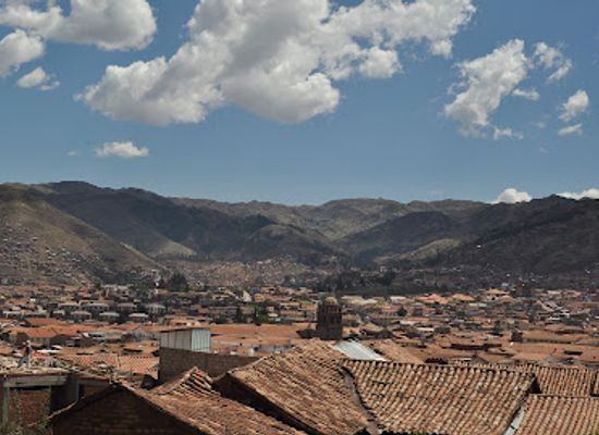 peru/cusco/sacsayhuaman/landmark/historic-street