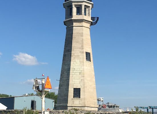 new-york/buffalo/landmark/buffalo-main-light