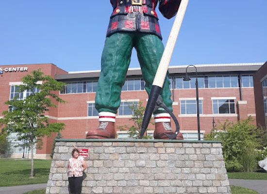 maine/bangor/landmark/paul-bunyan-statue