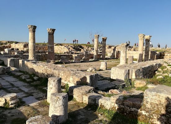 jordan/amman/rainbow-street/landmark/early-bronze-age-cave
