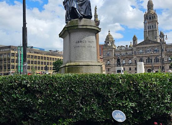 united-kingdom/renfrewshire/attraction/james-watt-statue-2