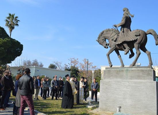 greece/dodecanese/landmark/statue-stratilati-th-kolokotroni