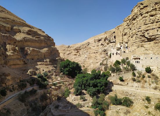israel/southern-district/landmark/deep-desert-israel-mitzpe-ramon