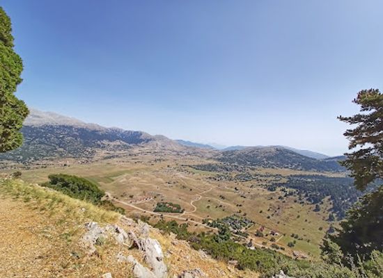 greece/delphi/landmark/corycian-cave