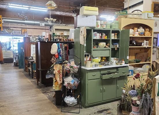 north-dakota/bismarck/landmark/bismarck-antique-mall