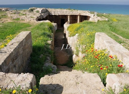 cyprus/paphos/landmark/tomb-7
