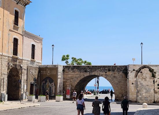 italy/bari/murat/landmark/bari-italiya