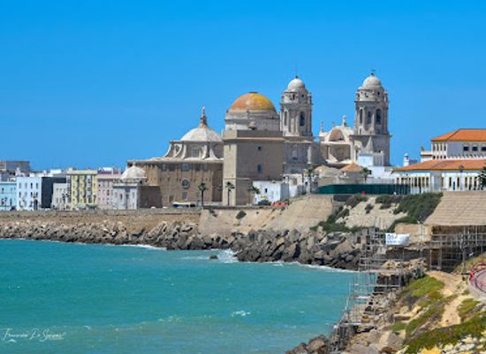 spain/cadiz/landmark/puerto-de-la-bahia-de-cadiz