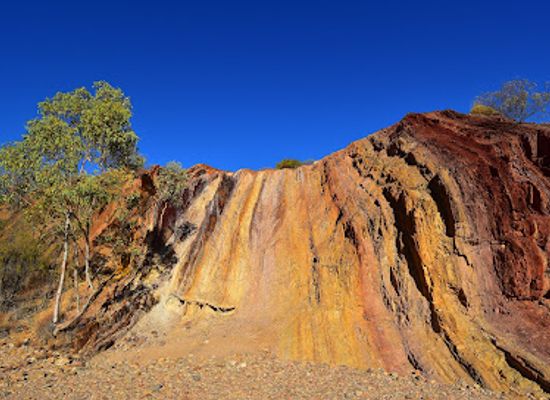 australia/red-centre/landmark/ochre-pits