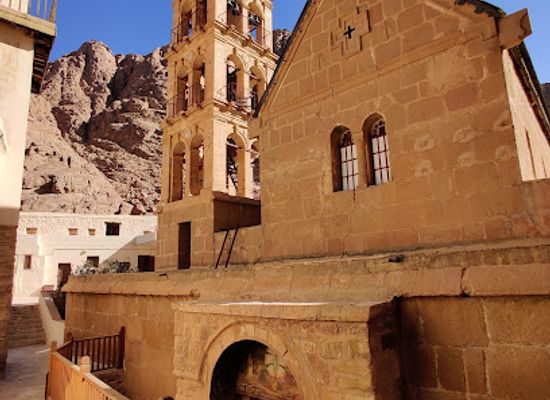 egypt/nuweiba/landmark/saint-catherine-s-monastery