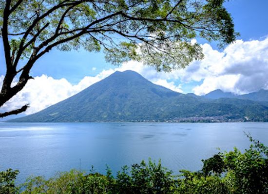 guatemala/lake-atitlan/landmark/reserva-natural-cerro-tzankujil