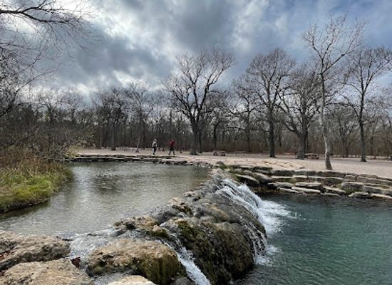 oklahoma/chickasaw-country/landmark/little-niagara-falls
