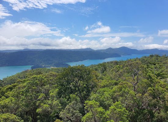 australia/whitsunday-islands/landmark/whitsunday-cairn