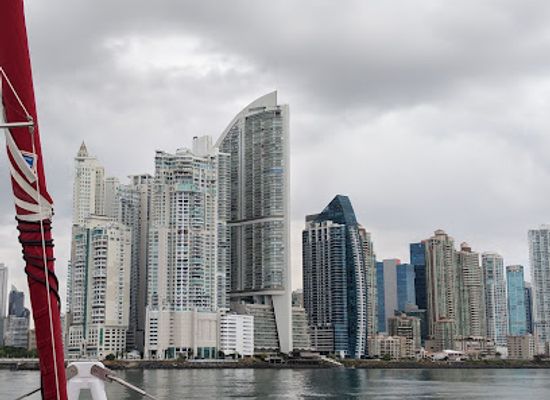 panama/panama-city/punta-pacifica/landmark/ferry-las-perlas