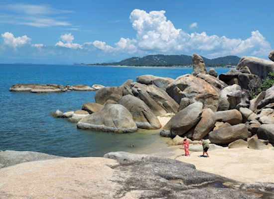 thailand/samui-archipelago/landmark/grandfather-and-grandmother-rocks-hin-ta-hin-yai