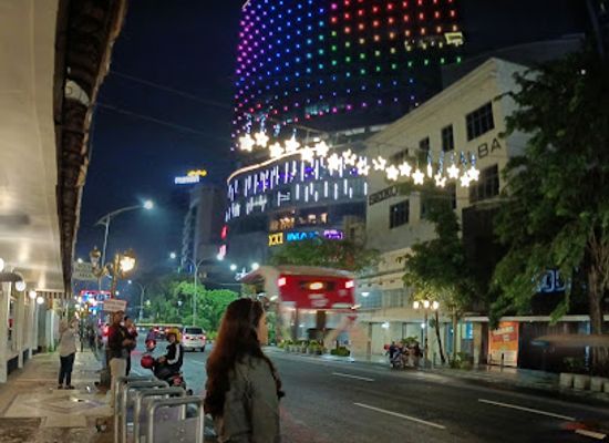 indonesia/surabaya/tunjungan/landmark/tunjungan