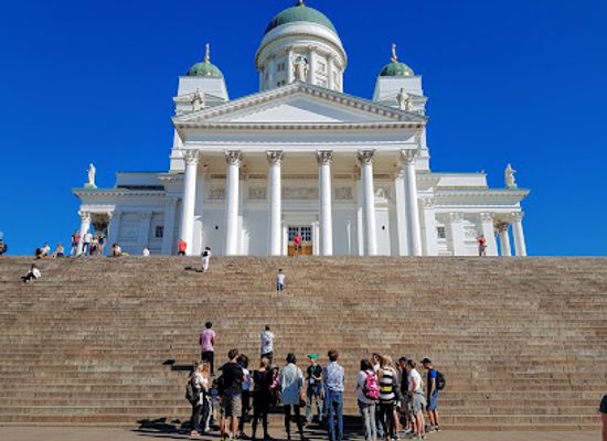 finland/uusimaa/landmark/green-cap-tours