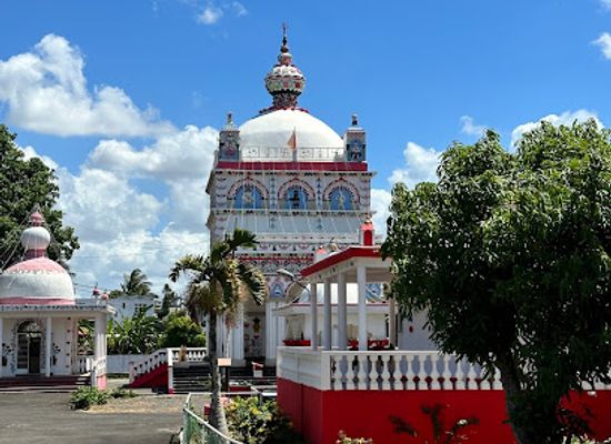 mauritius/trou-aux-biches/landmark/maheswarnath-mandir