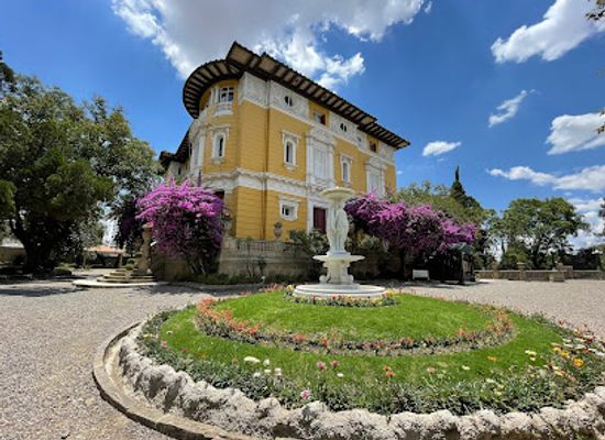 bolivia/andean-valleys/landmark/palacio-portales