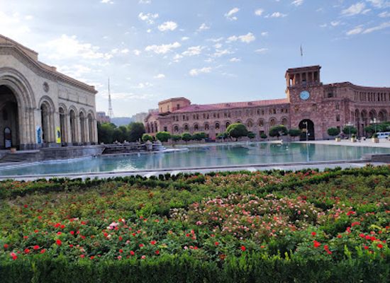 armenia/kapan/landmark/republic-square
